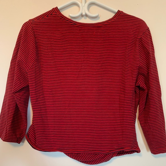 🌼TEES AND TANKS 3 FOR 25$🌼 Suzy Shier Long Sleeve Tee - Picture 4 of 4